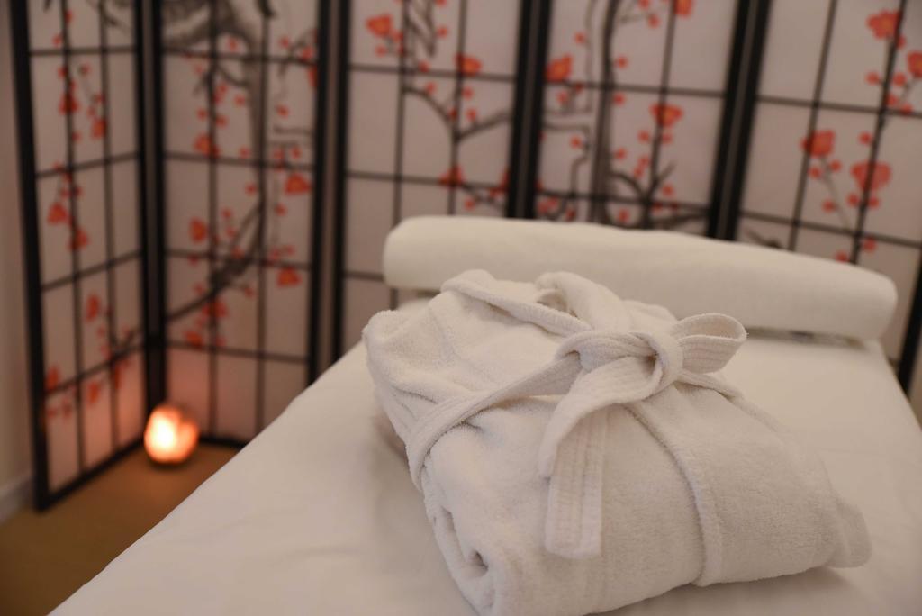 Mendeli Street Hotel By Prima Hotels - 18 Years Plus Tel-Aviv Kültér fotó