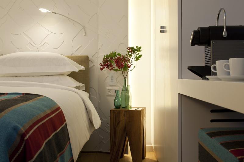 Mendeli Street Hotel By Prima Hotels - 18 Years Plus Tel-Aviv Kültér fotó